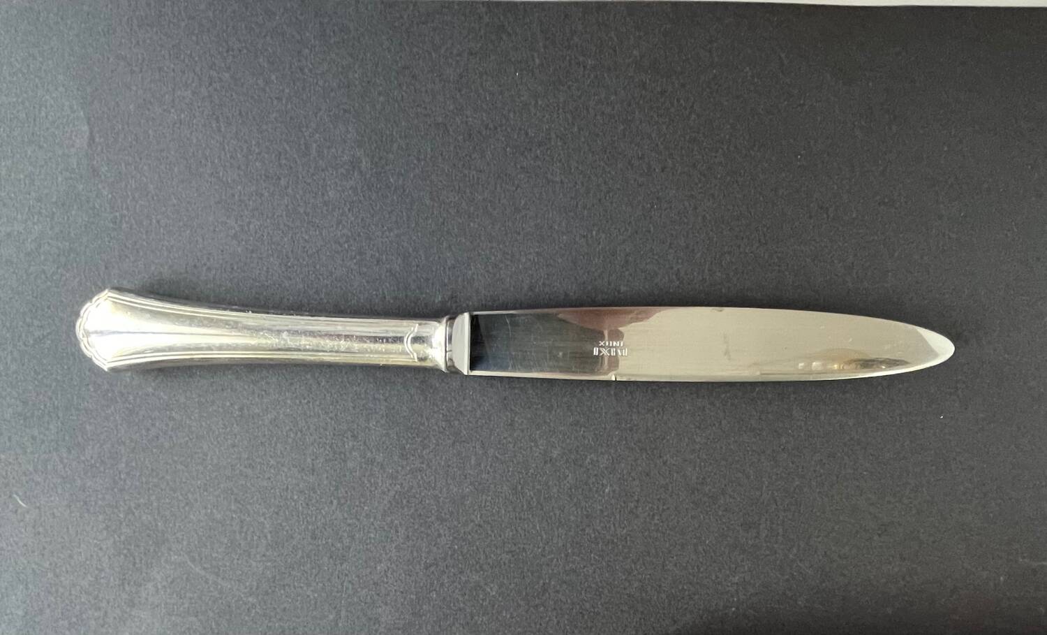 Set of 12 silver-plated knives