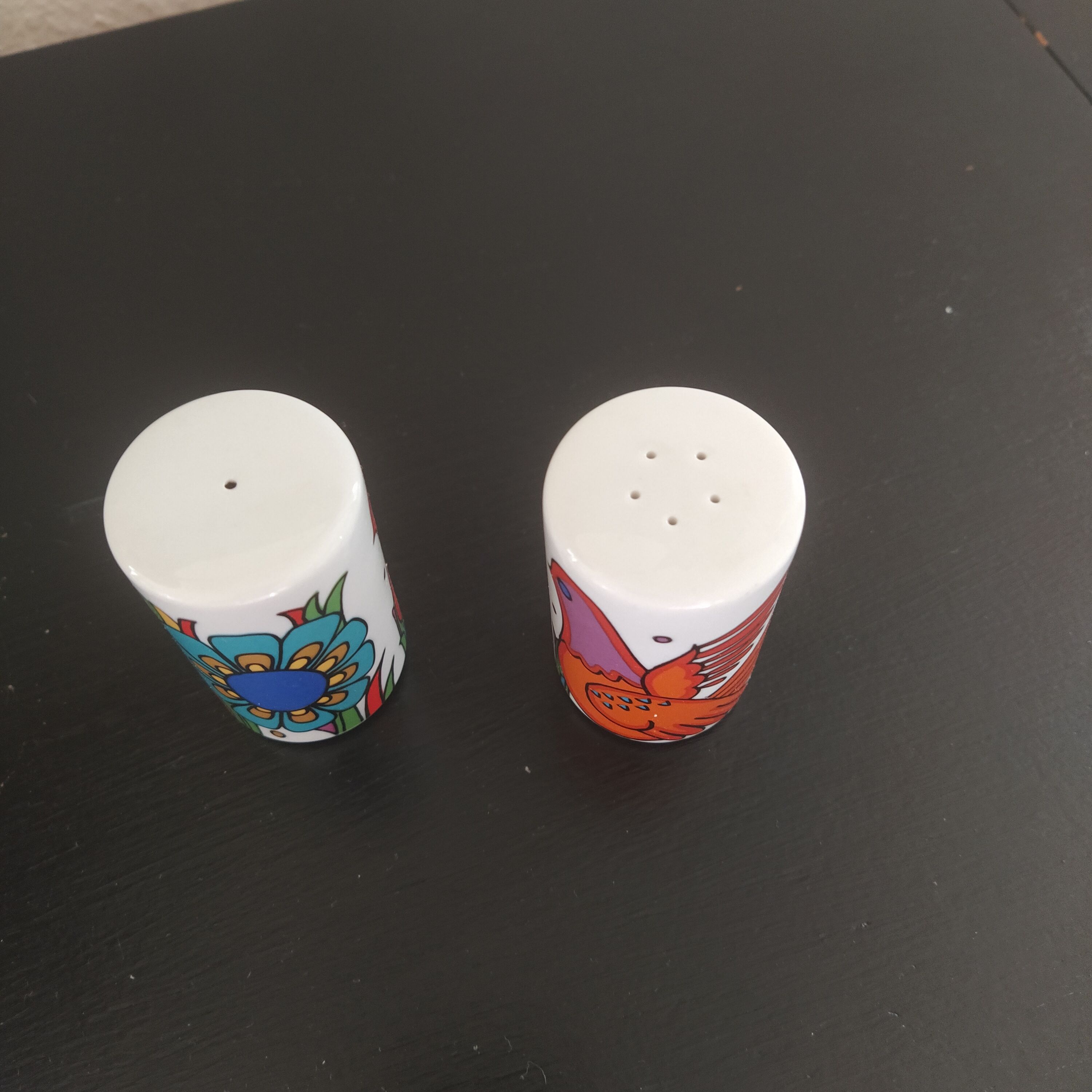 Acapulco Villeroy and Boch salt and pepper shaker