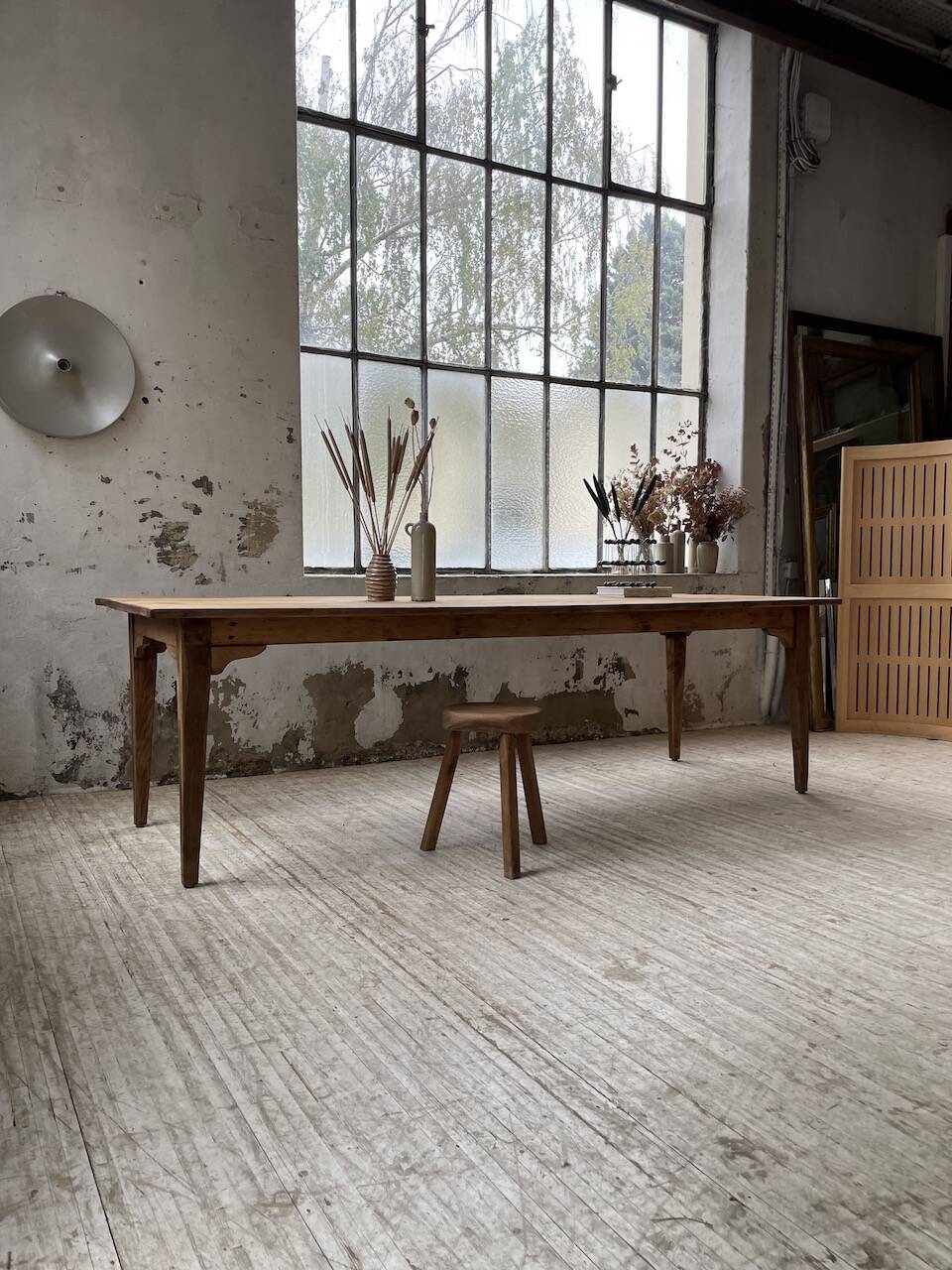 Farmhouse table with spindle legs 2.50m