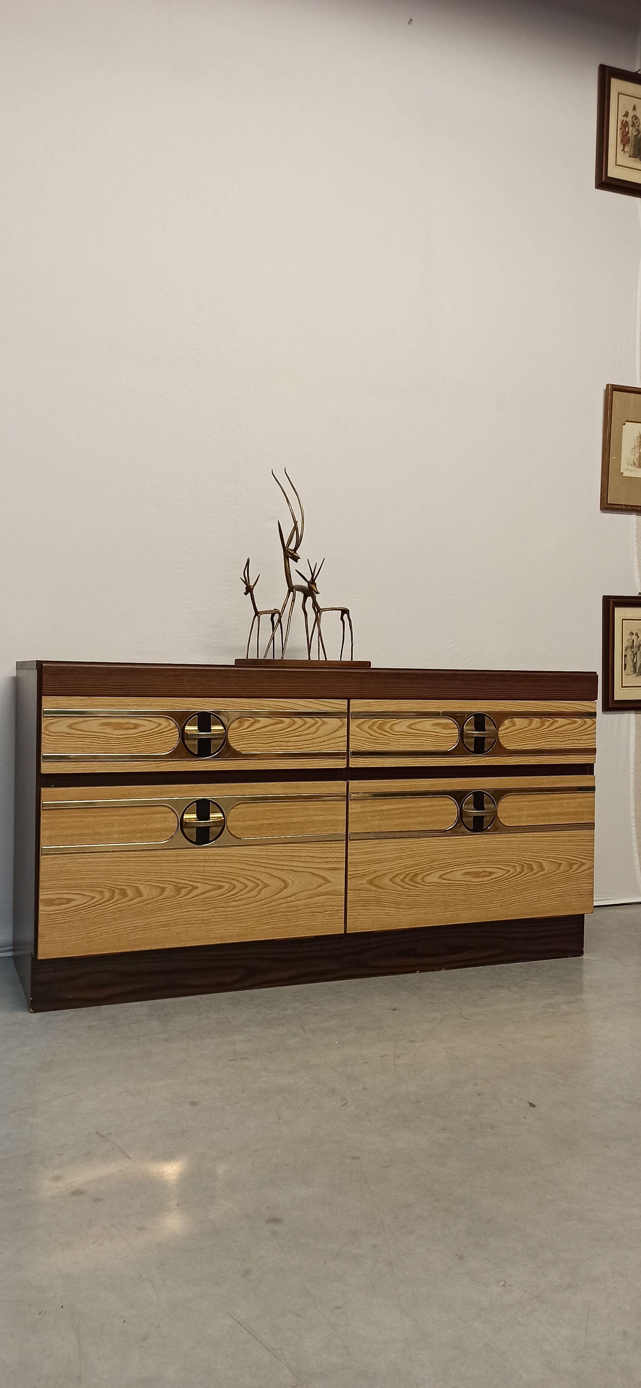 Low sideboard furniture in vintage Formica 70