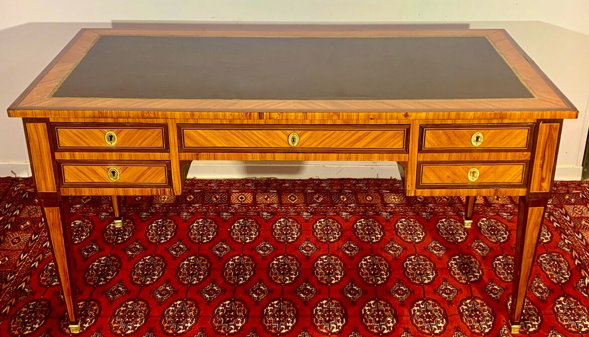 Louis XVI style desk, rosewood and violet wood