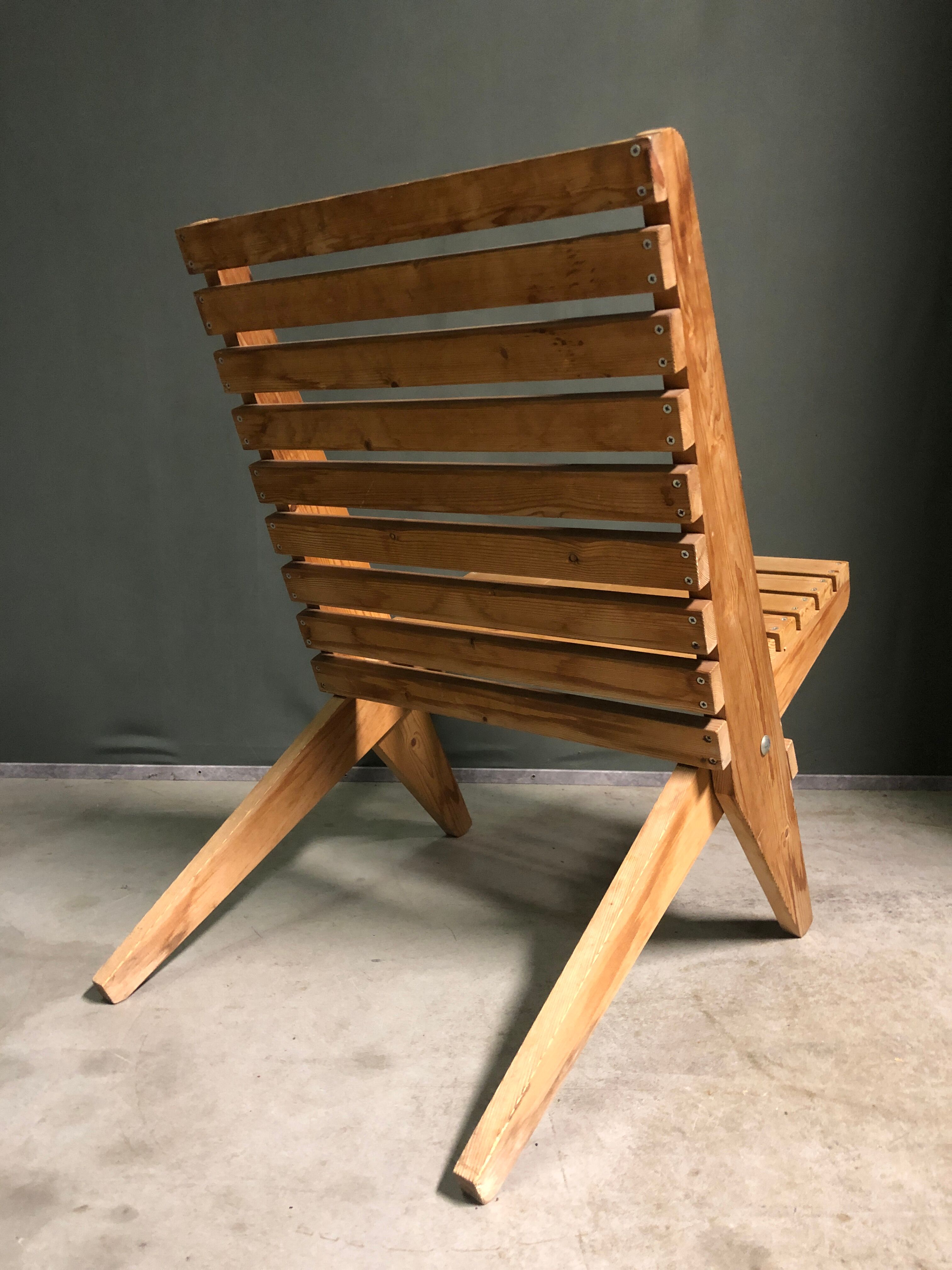 Vintage pine folding scissor chair