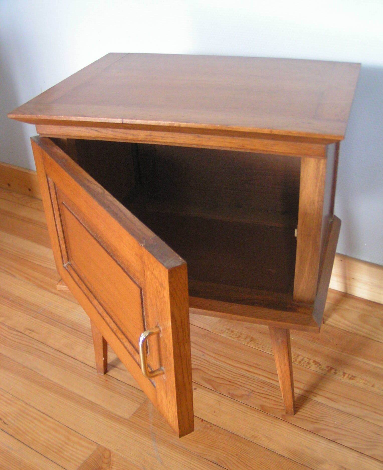 Compass feet bedside tables