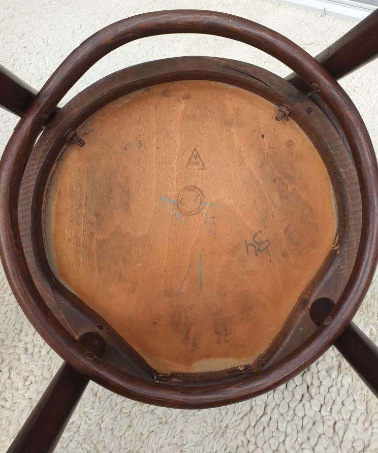 Pair chairs bistrot Thonet pyrograved design 1900 Art Nouveau