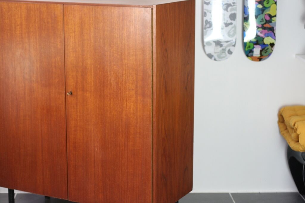 2-door teak cabinet with 50s key