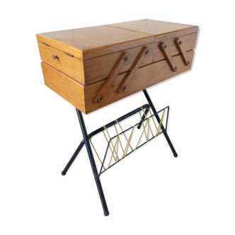Travailleuse boite à couture porte revues acier bois scoubidou jaune vintage