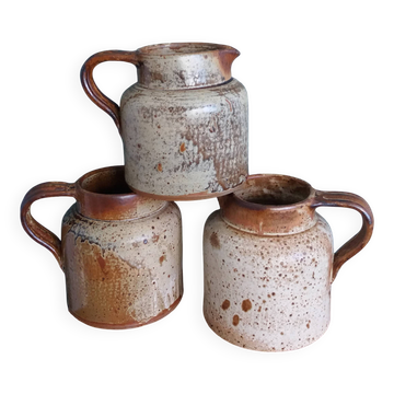 Stoneware pitcher from Puisaye signed by Jean-Pierre Prud’homme.