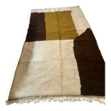 Wool Berber-style rug with geometric patterns