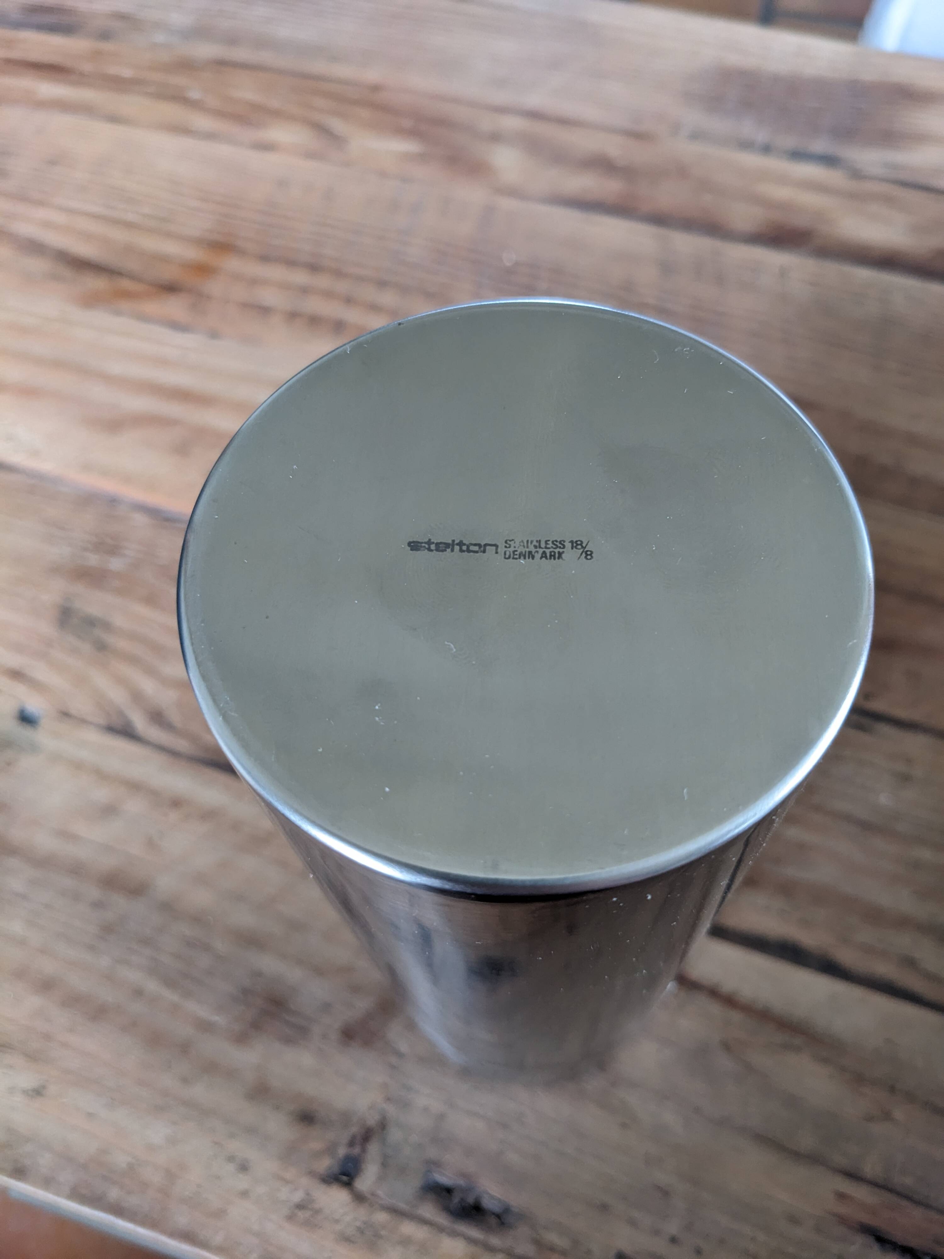 Cylinda line shaker in vintage stainless steel - design Arne Jacobsen for Stelton