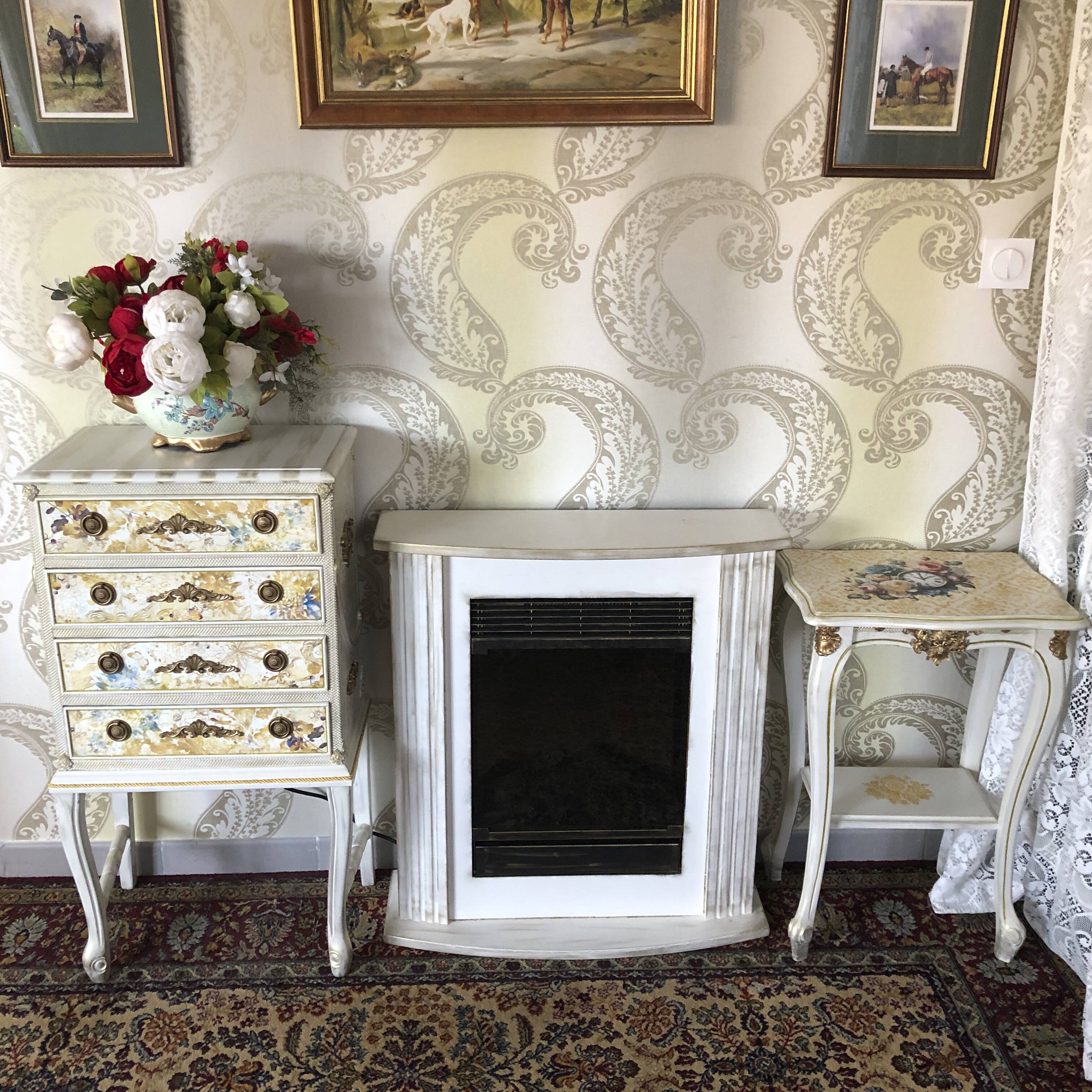 Vintage commode refurbished with 4 drawers in classic style with floral decor.