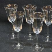 7 verres à porto ou vin blanc en cristal Baccarat ou Saint louis