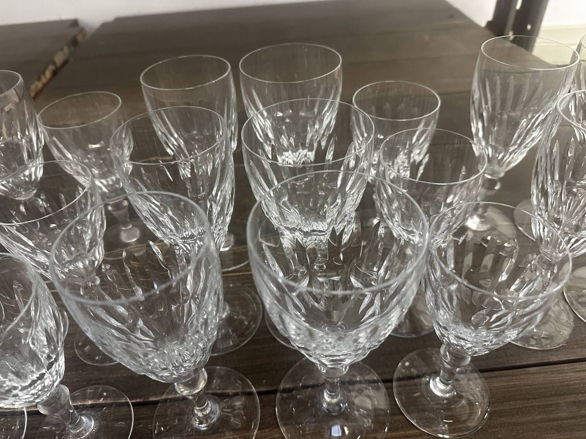 Service 24 old Baccarat glasses Deauville model