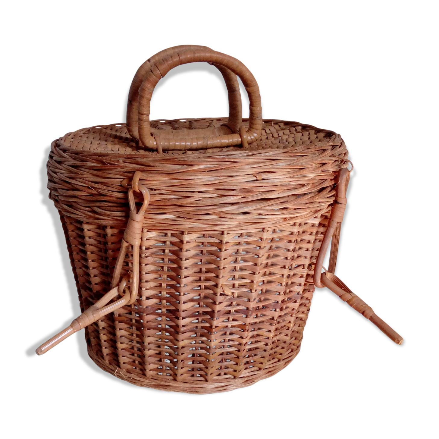 Wicker sewing basket