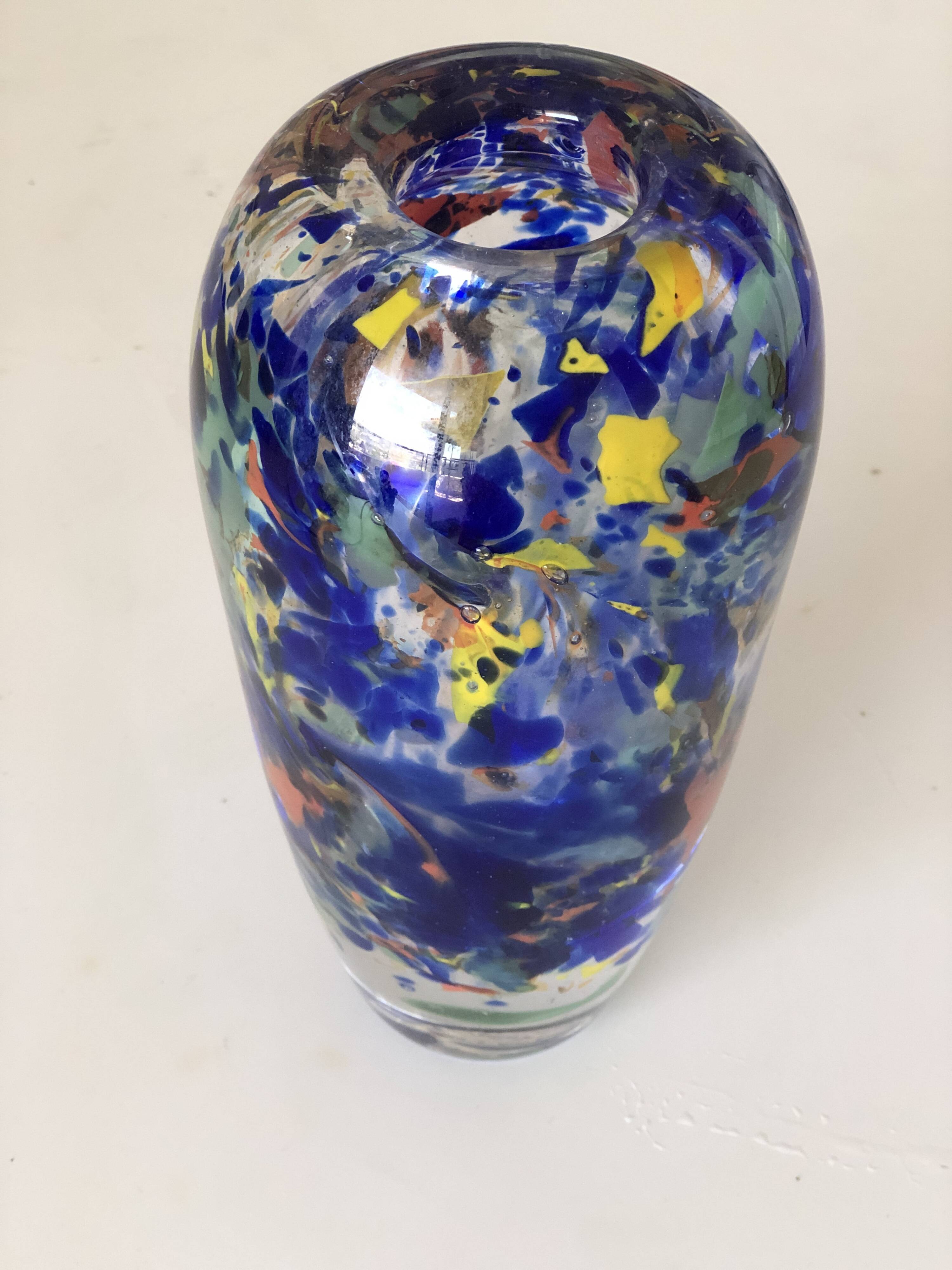 Vase en verre soufflé Verrerie de Biot – Pièce artisanale signée