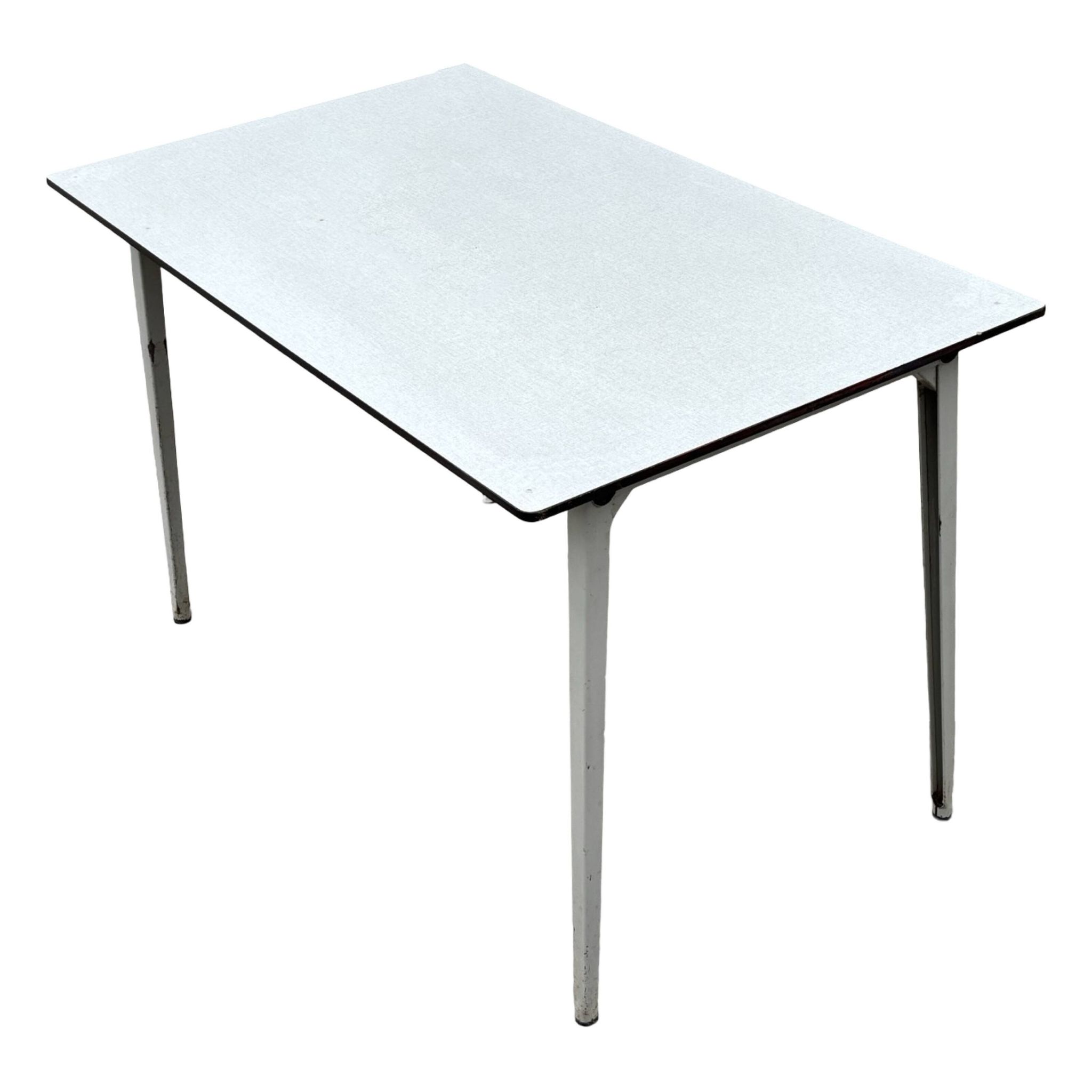Vintage Reform dining table design Friso Kramer Ahrend de Cirkel