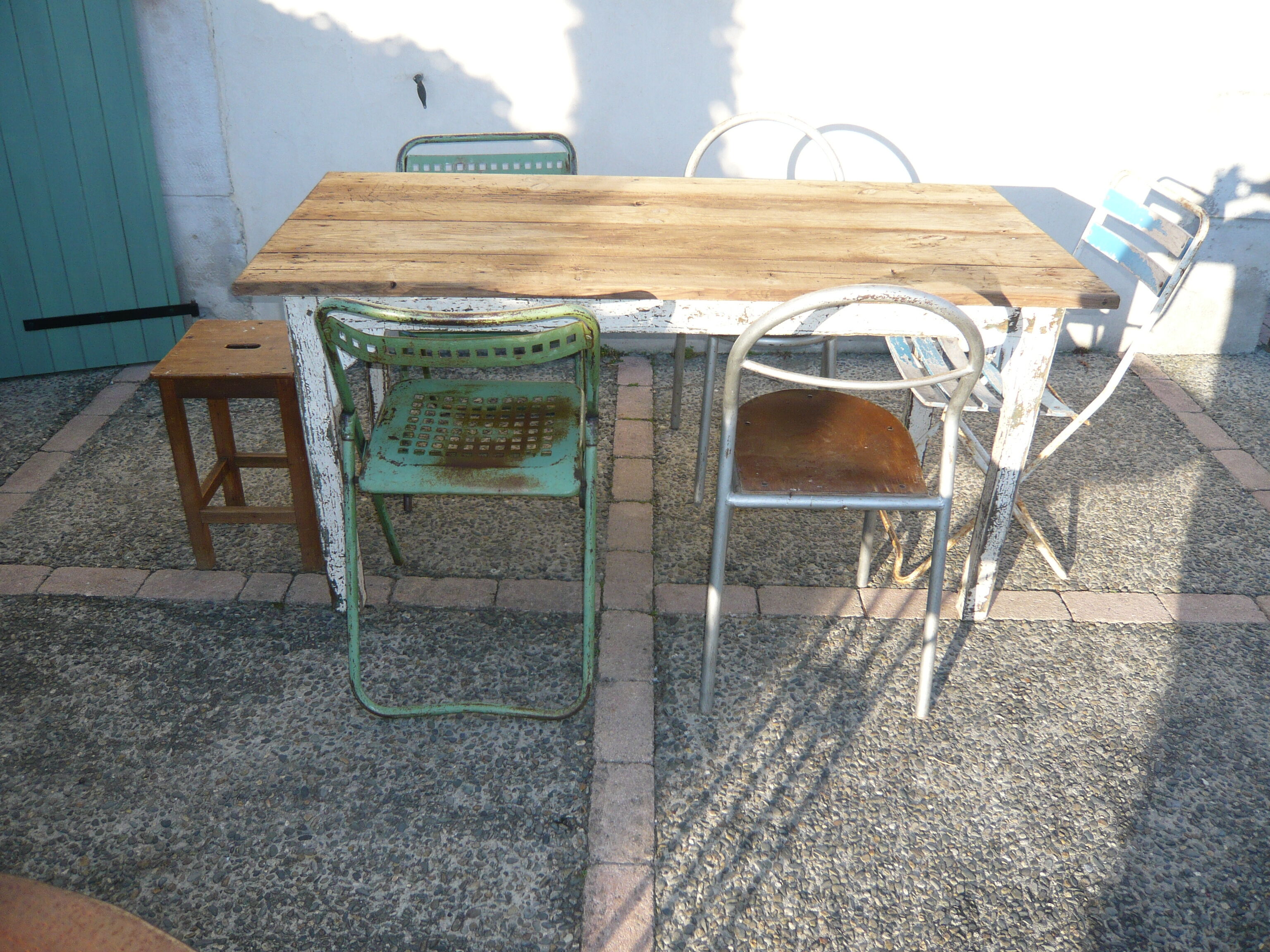 Farm table