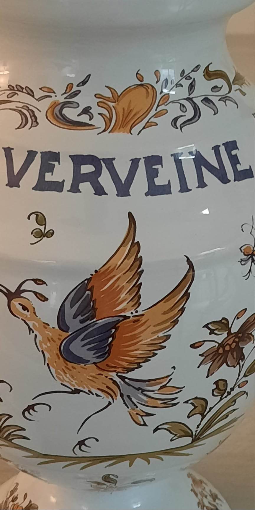 Apothecary pot "vervain" in faience of moustiers