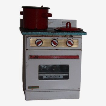 Vintage stove kid