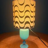 Lampe à poser année 70 en opaline bleu turquoise