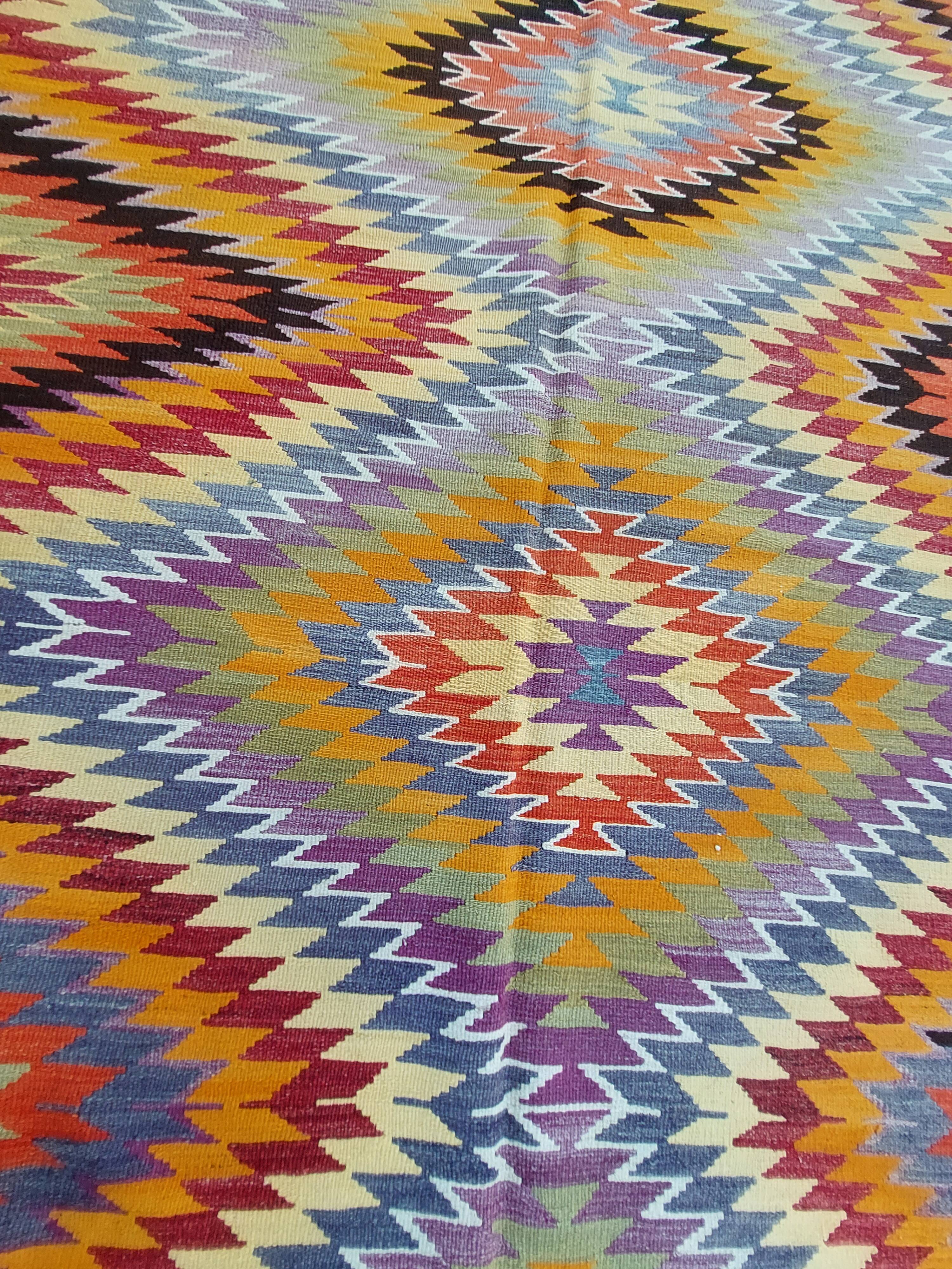 Turkish kilim rug,273x166 cm.MYK-1627
