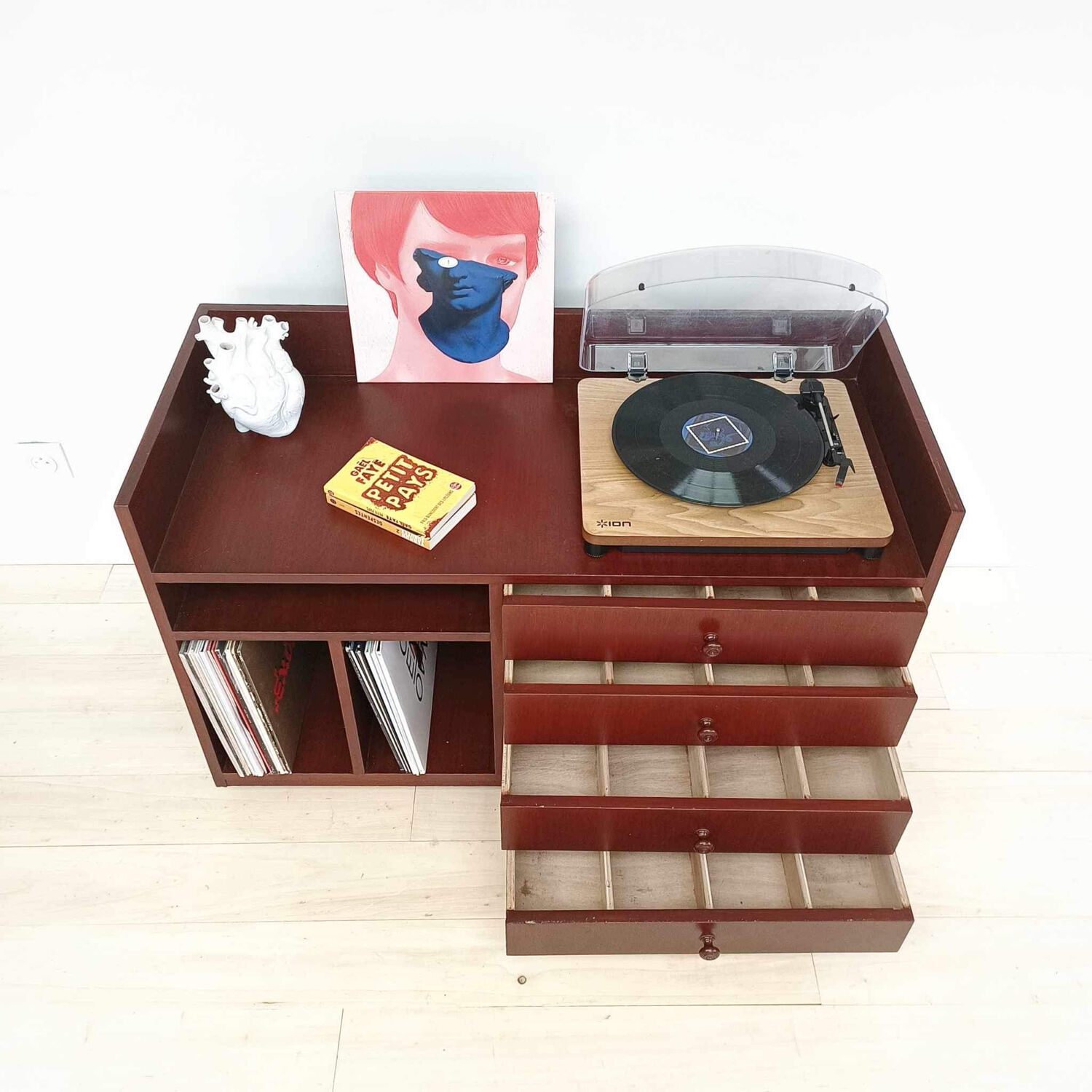 Unique hifi furniture