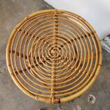 Round rattan table