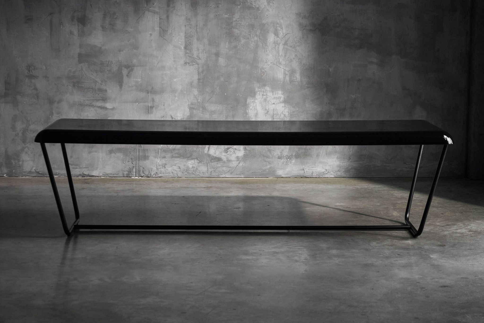 Table console DC204 par Vincenzo De Cotiis, Italie, 2006