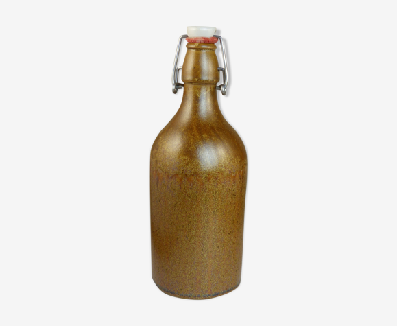 Bouteille en grès irisé