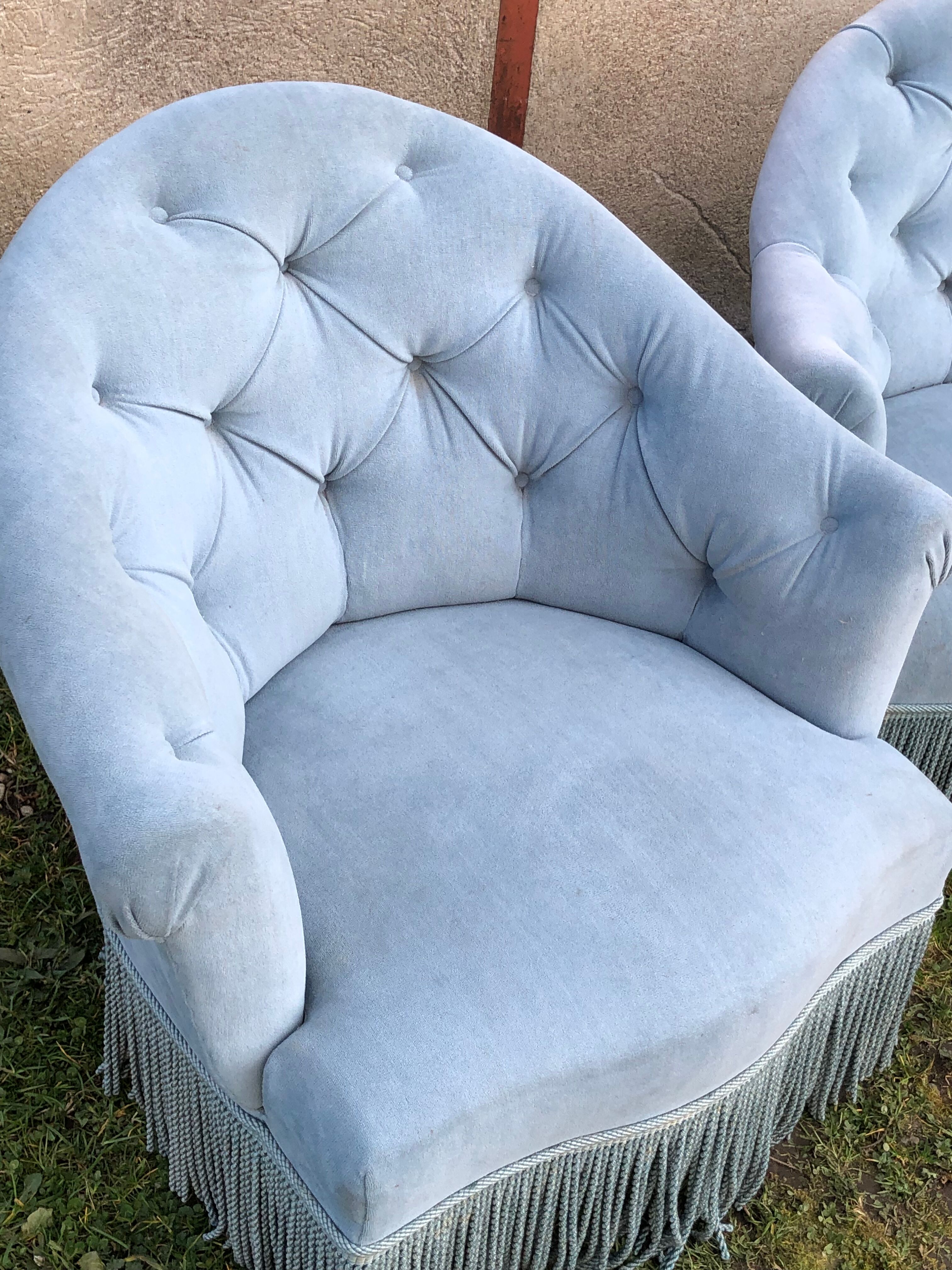 Living room old sofa and 2 armchairs model honeycomb toad