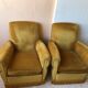 Paire de fauteuils vintage  en velours jaune