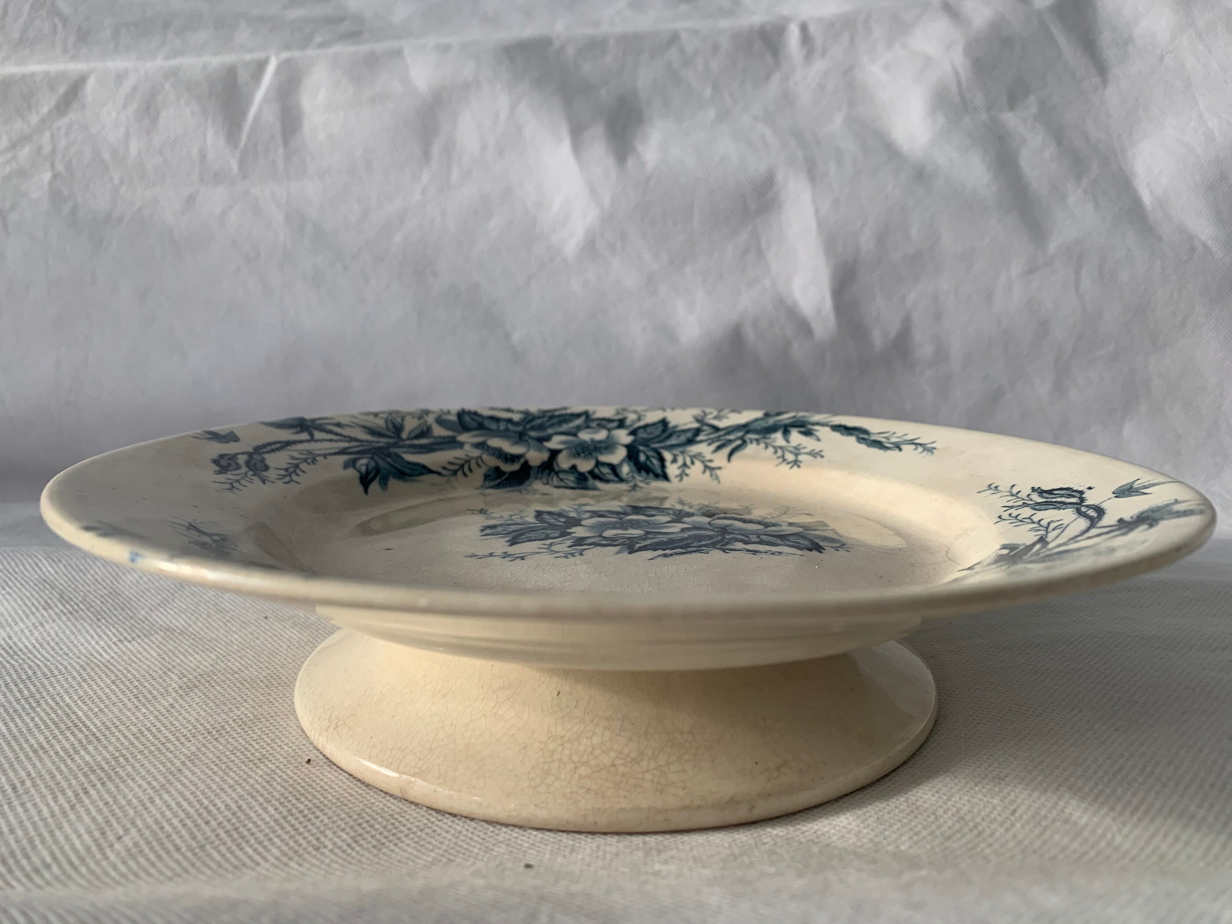 8 plates and an old compoter Terre de Fer HB and Co.