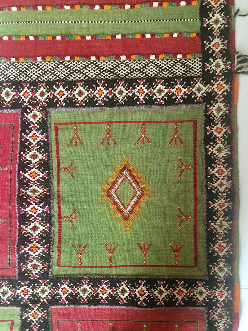 Vintage Berber kilim carpet 110x210cm