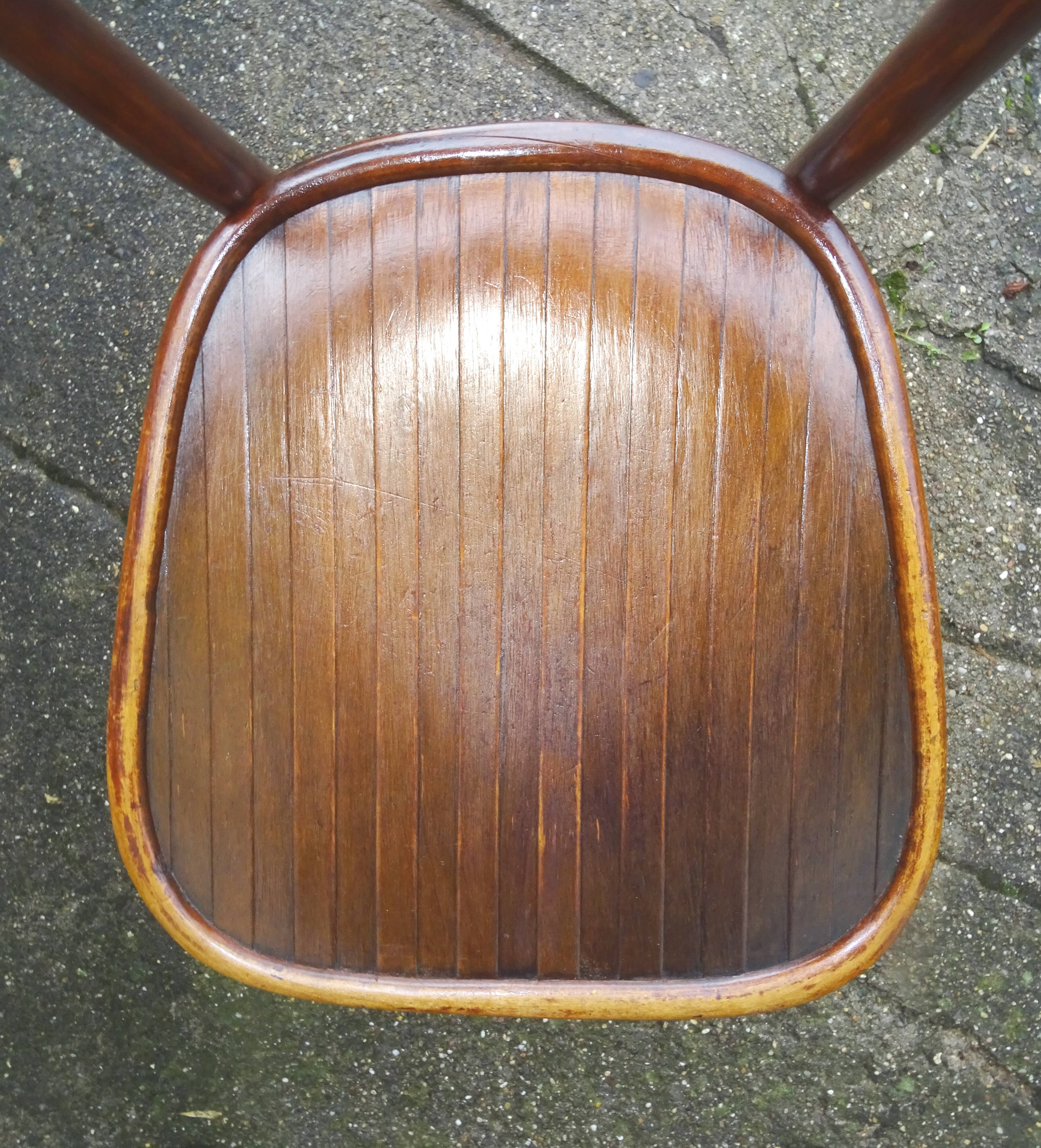 Chaise de bistrot Baumann 1925 assise bois