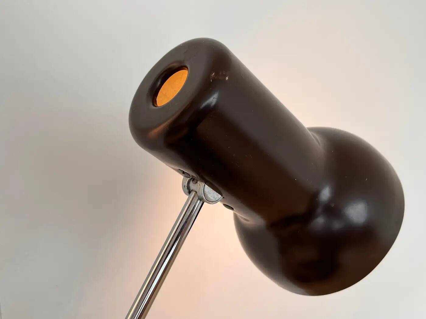 Lampe de sol à design ajustable du milieu du siècle par Napako, années 1970.