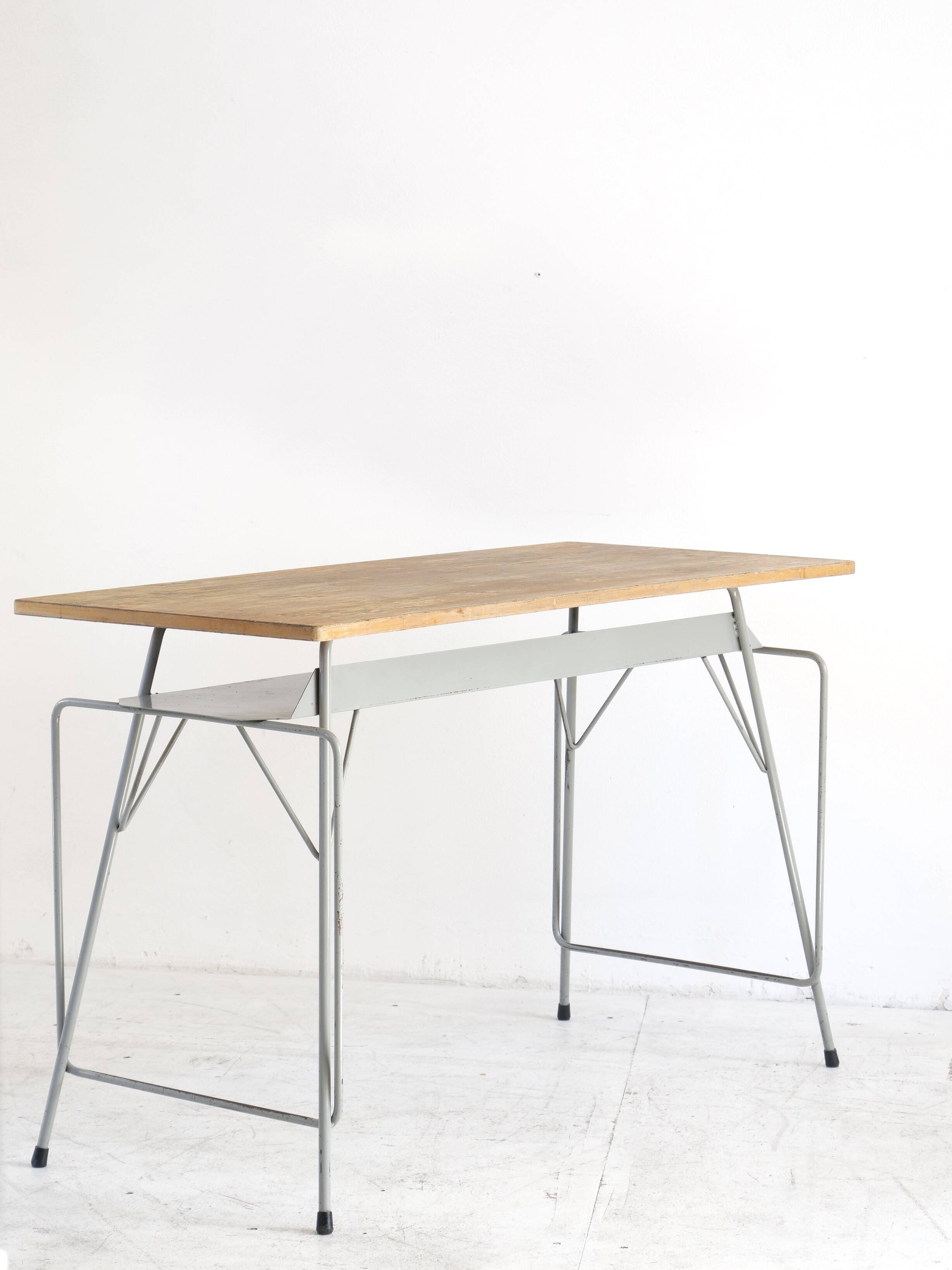 Bureau de Willy Van Der Meeren