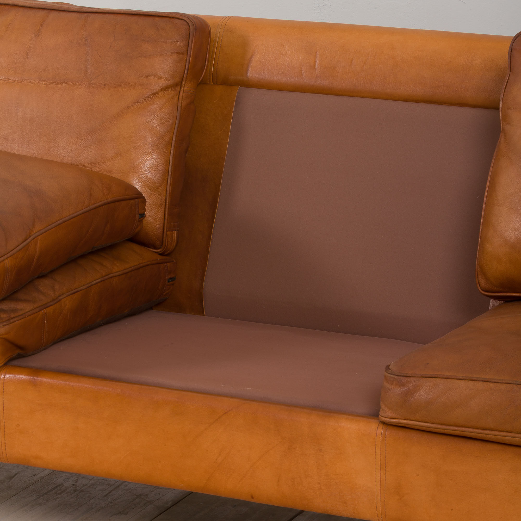 Vintage light cognac aniline leather 3 seater sofa by Mogens Hansen  Denmark, 1970s