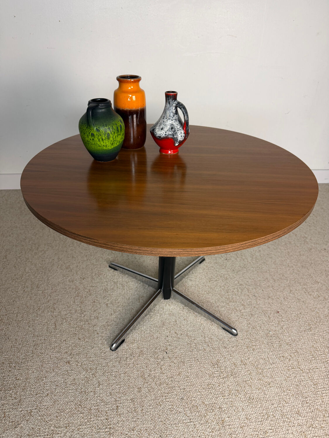 Vintage German round coffee table – Walnut & star base