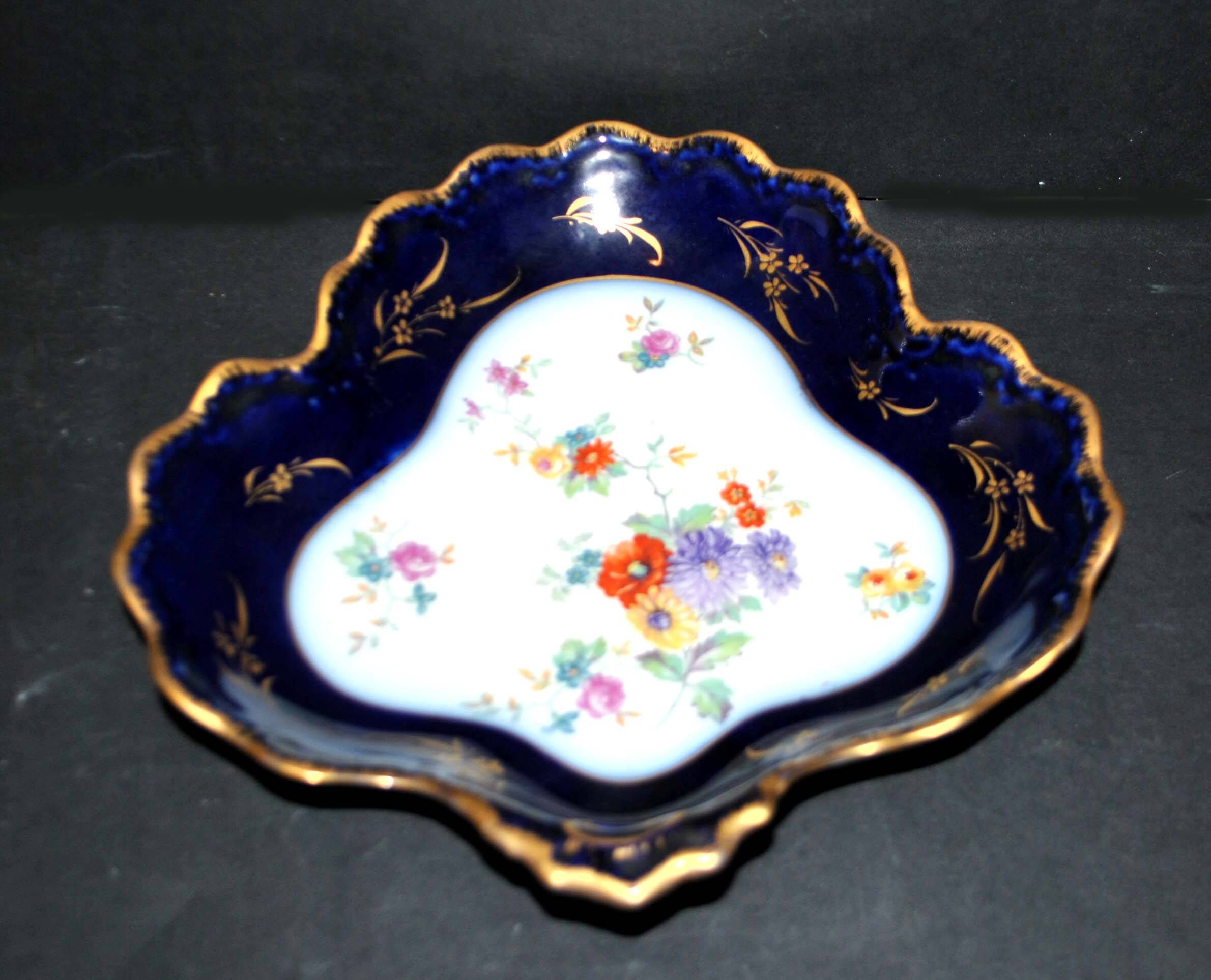 Cobalt blue polylobed basket bowl in LIMOGES Pallas porcelain 1930-40