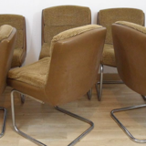 Suite de 6 fauteuils années 1970