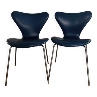 Chaises Fourmi, design Arne Jacobsen pour Fritz Hansen