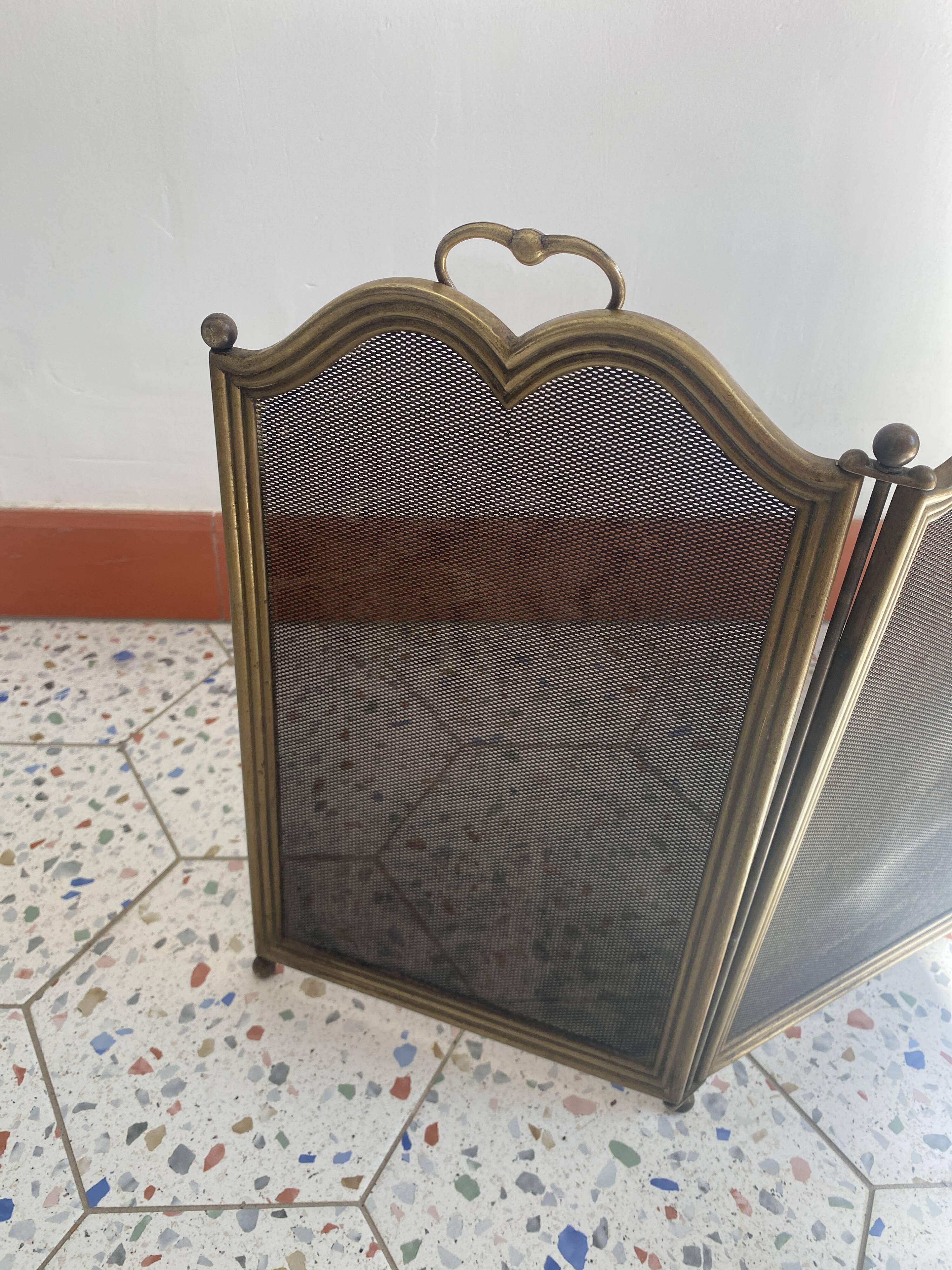 Small fireplace screen