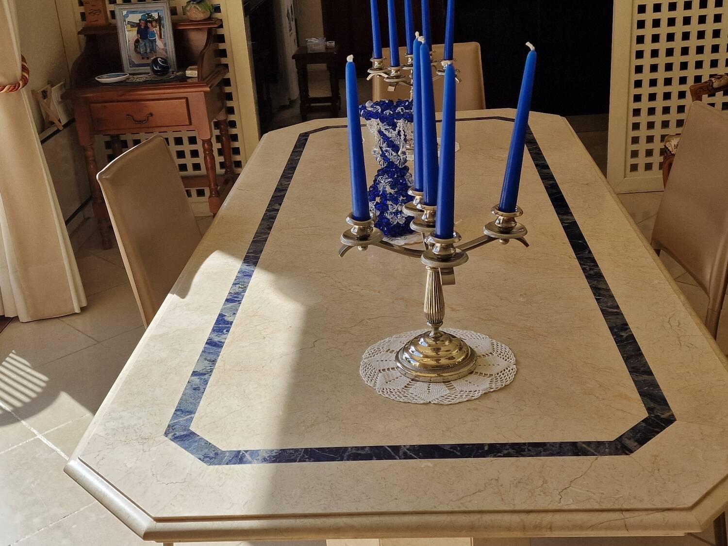 Marble dining table for 6 people.
