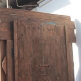 Indian door in old teak piece and patina of origin
