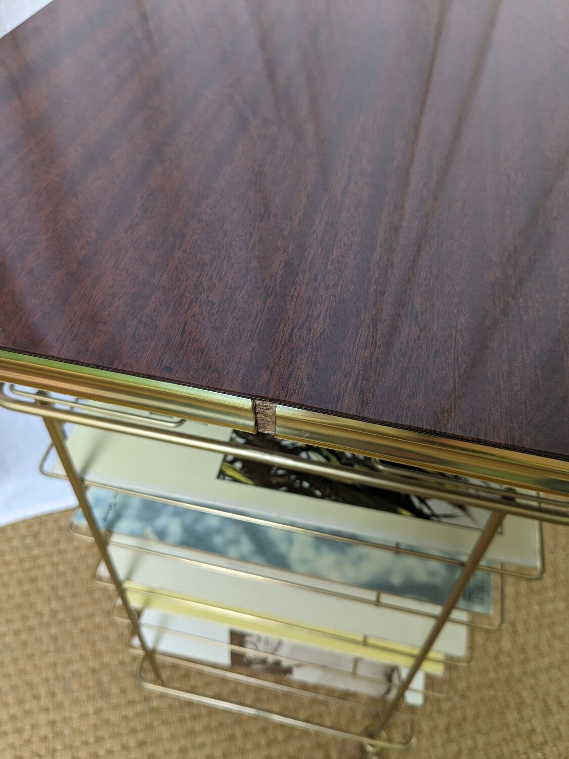 Vinyl table