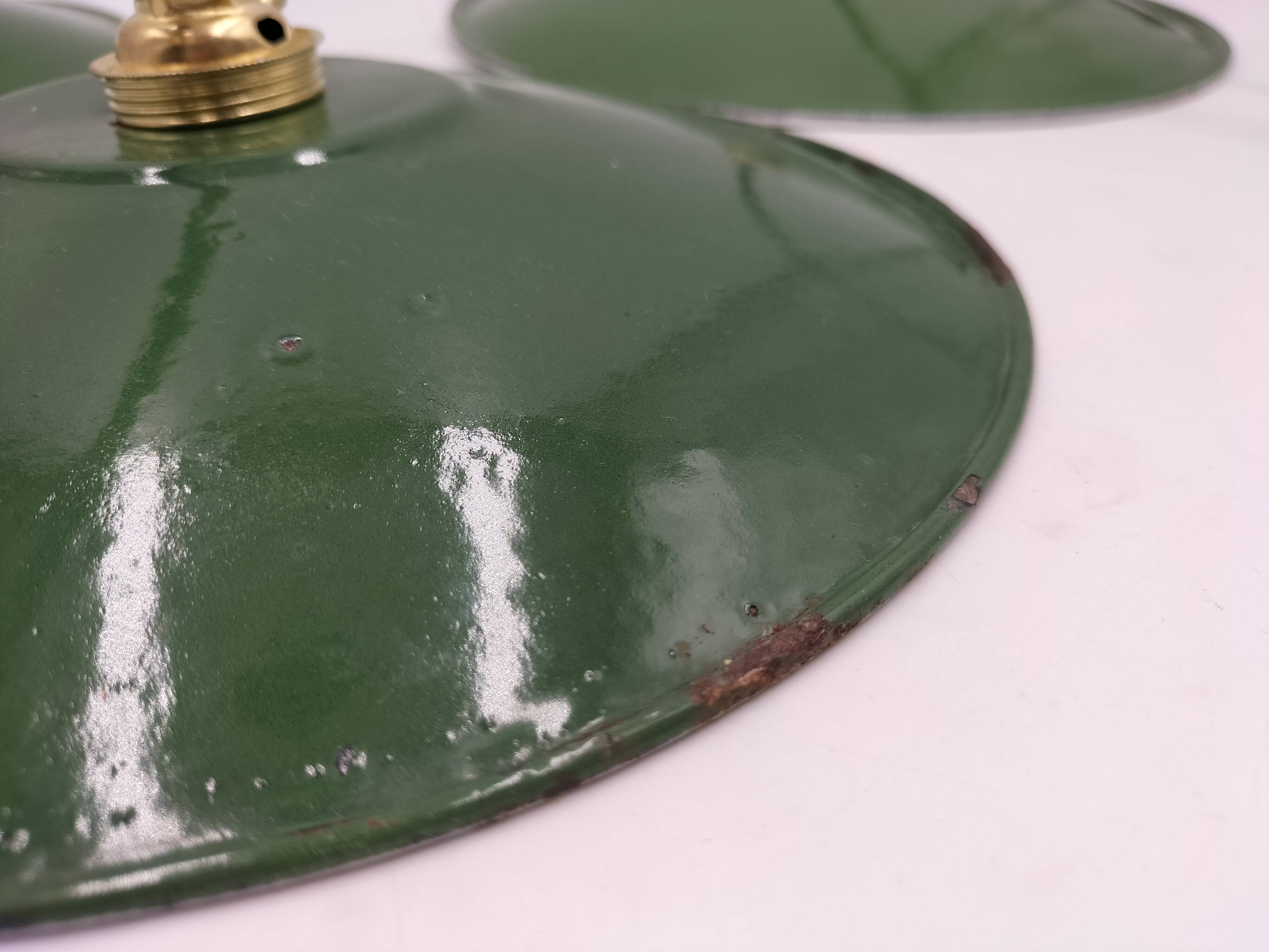 Enamelled sheet metal suspensions