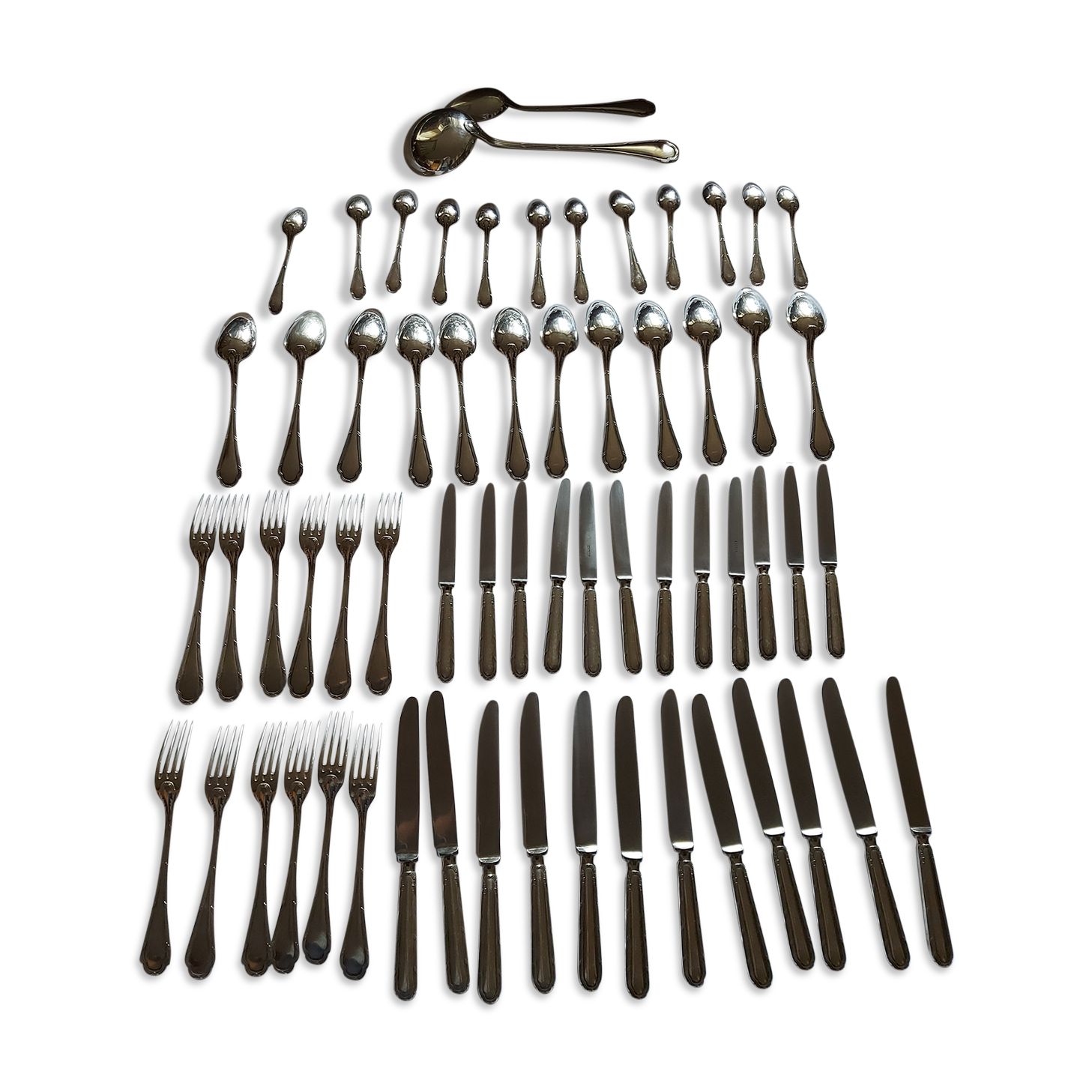 Ercuis housewife, 62 pieces in a box
