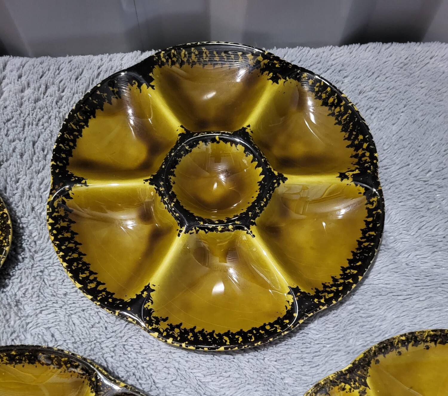 Authentic old vintage oyster set signed Gien France