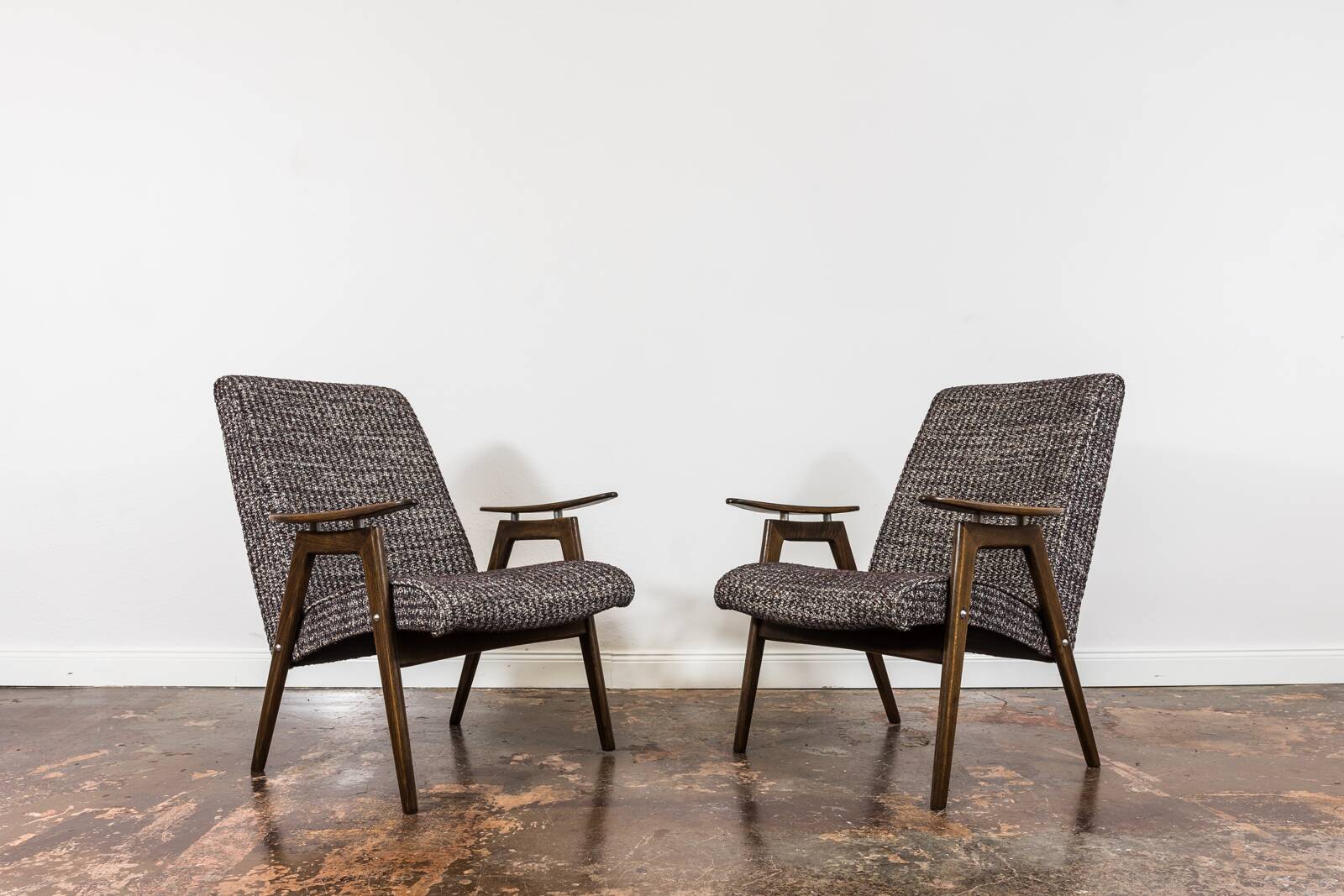 Pair of armchairs by Jaroslav Šmídek, TON, Czechoslovakia, 1960s