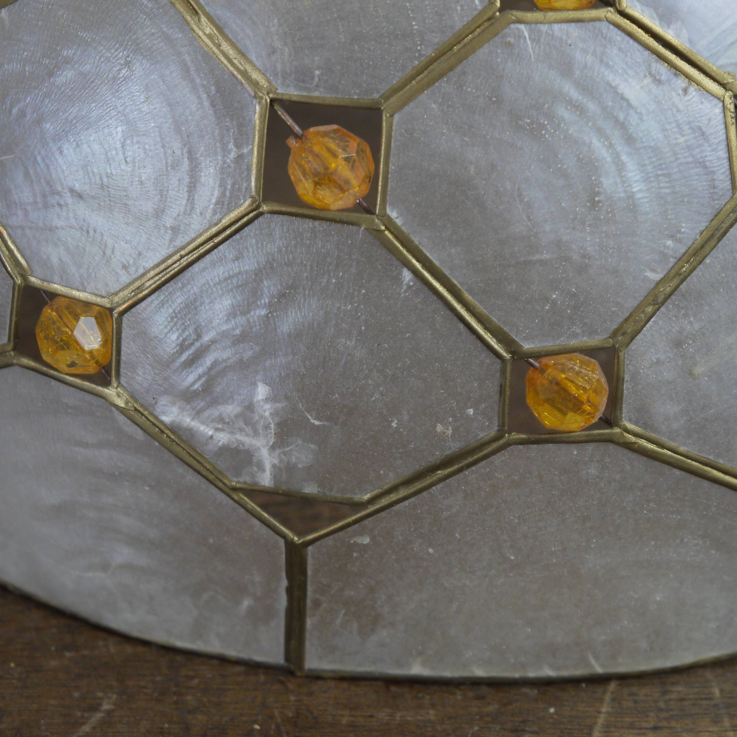 Suspension en nacre et perles orange