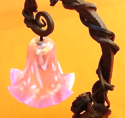Art nouveau era wrought iron lamp tripod foot, decor foliage and roses